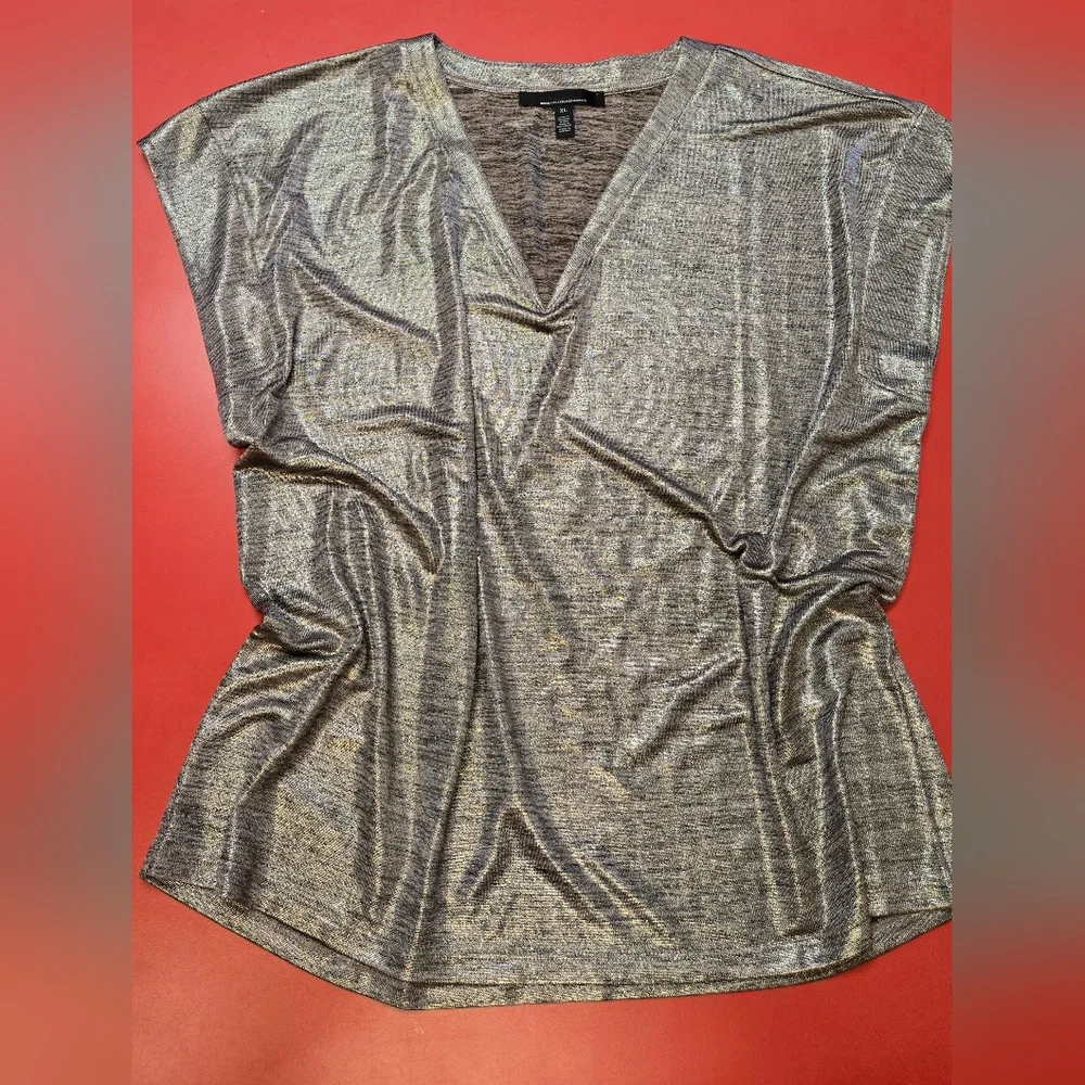 White House Black Market Gray Cap Sleeve Relaxed Tee - Picture 2 of 4